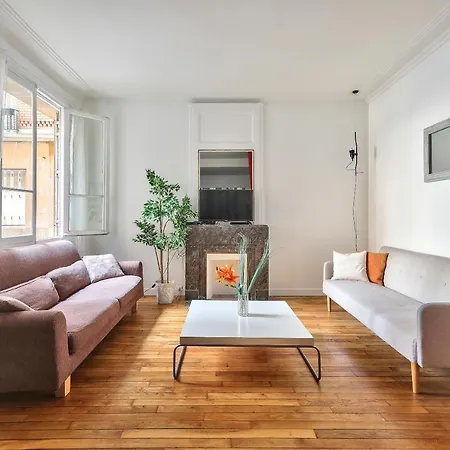 Dulong - Batignolles * Paris